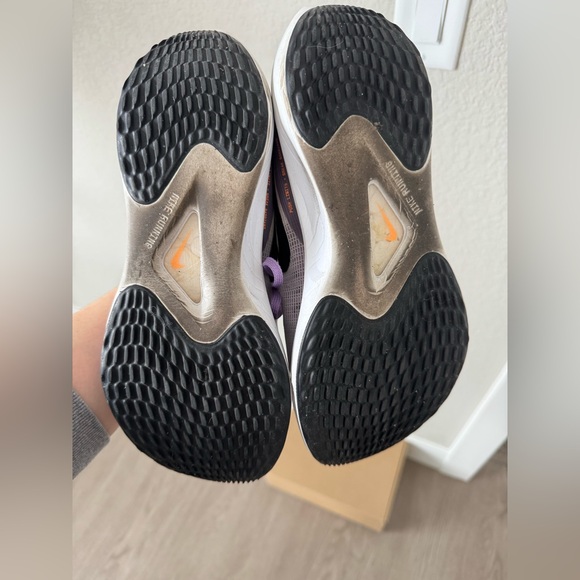 COPY - Nike Zoom Fly 5 Running Shoes - Picture 4 of 4